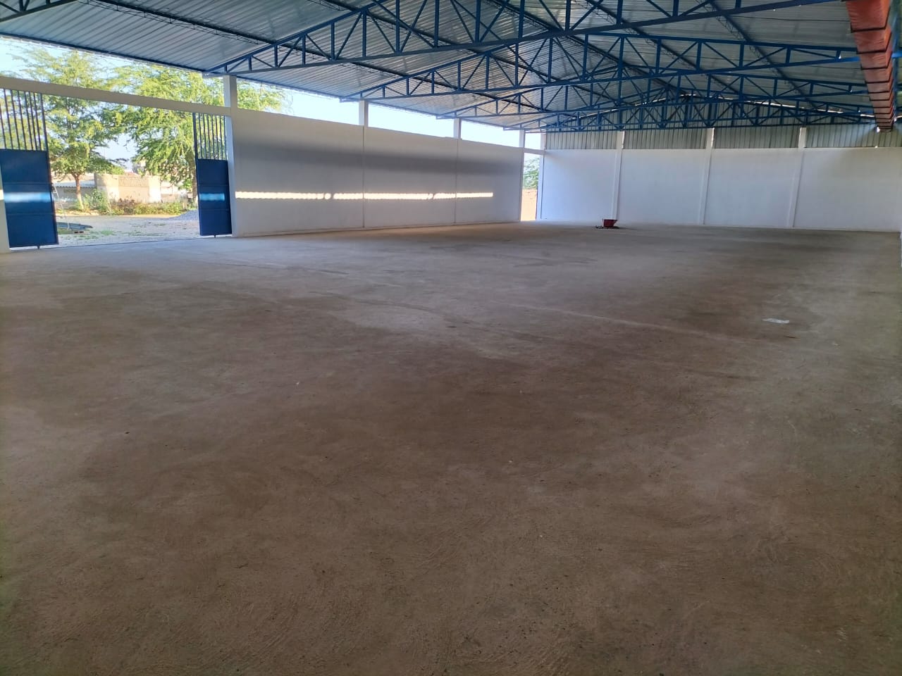 VENDER: EMPREENDIMENTO MISTO EM BENGUELA
