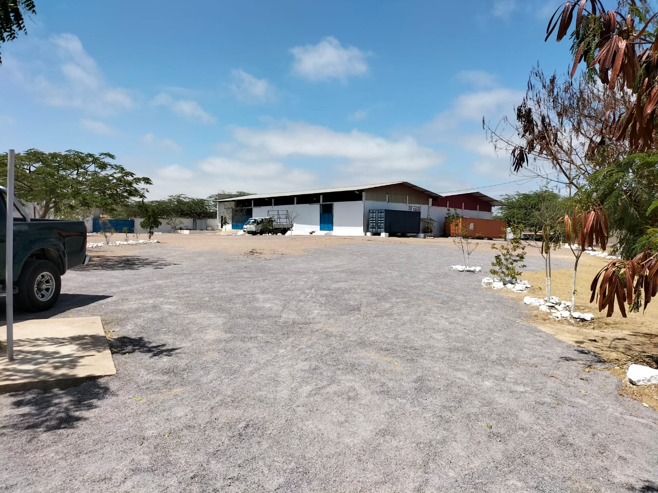 VENDER: EMPREENDIMENTO MISTO EM BENGUELA