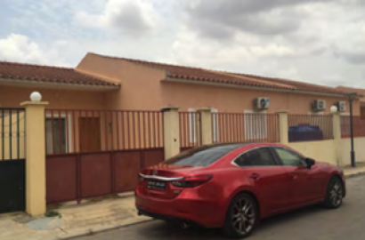 Moradias na Urbanização Acácias