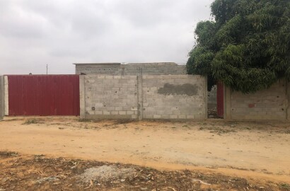 CASA INACABADA EM LUANDA