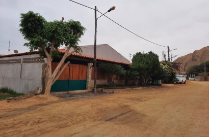 RESIDÊNCIA V4+2 NA PRAIA DO SANTO ANTÓNIO-BENGUELA